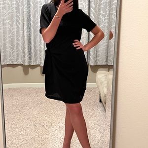 Size m , black dress